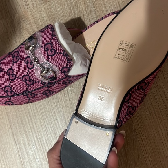 GUCCI WOMEN'S GG PRINCETOWN SLIPPER - Picture 5 of 8
